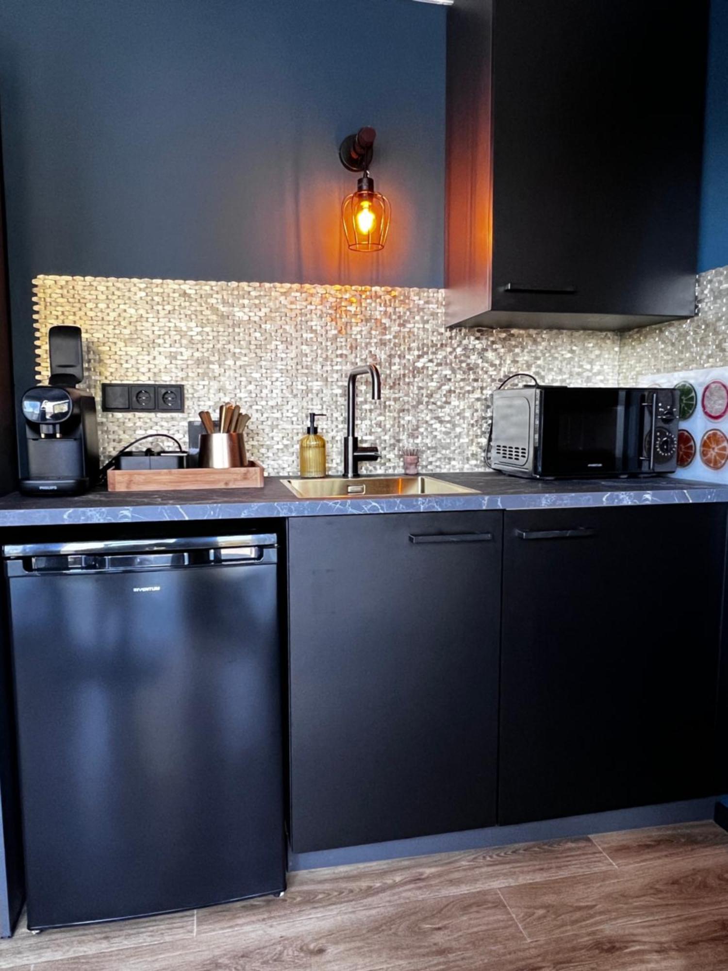 B&B Prive Tiny House Bij Zee Стеллендам Екстер'єр фото