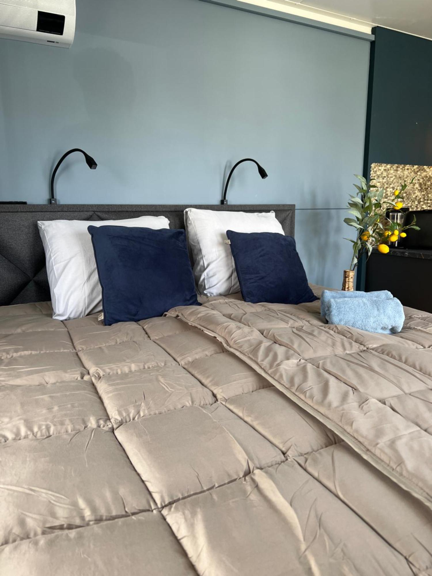 B&B Prive Tiny House Bij Zee Стеллендам Екстер'єр фото